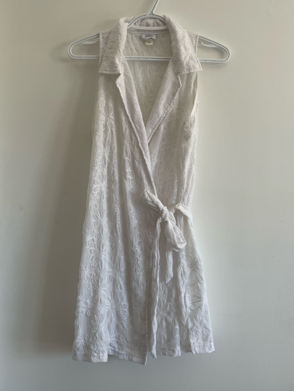 Vintage White Sleeveless Eyelet Tie-Waist Dress